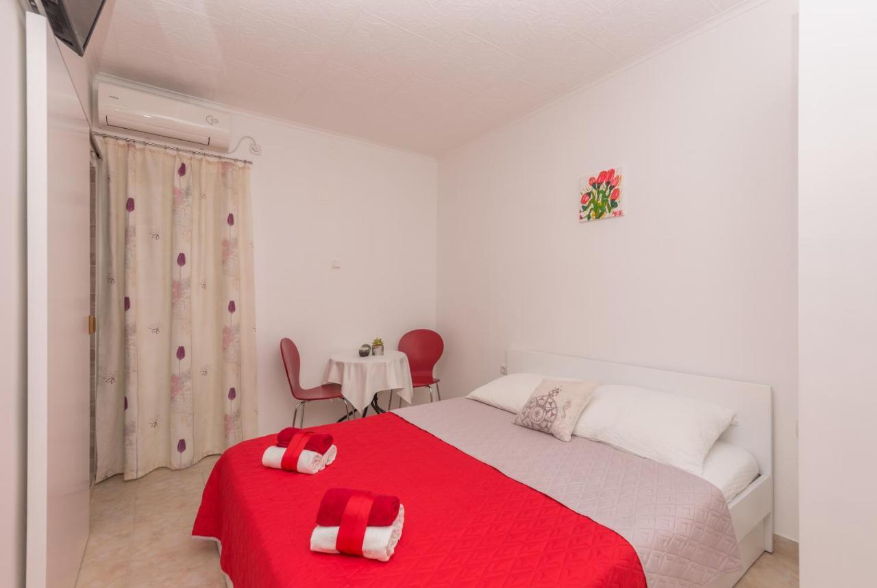 Apartmani Sol Makarska Exterior foto