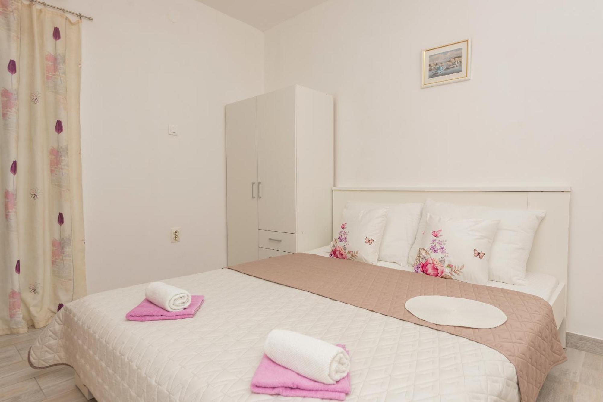 Apartmani Sol Makarska Exterior foto