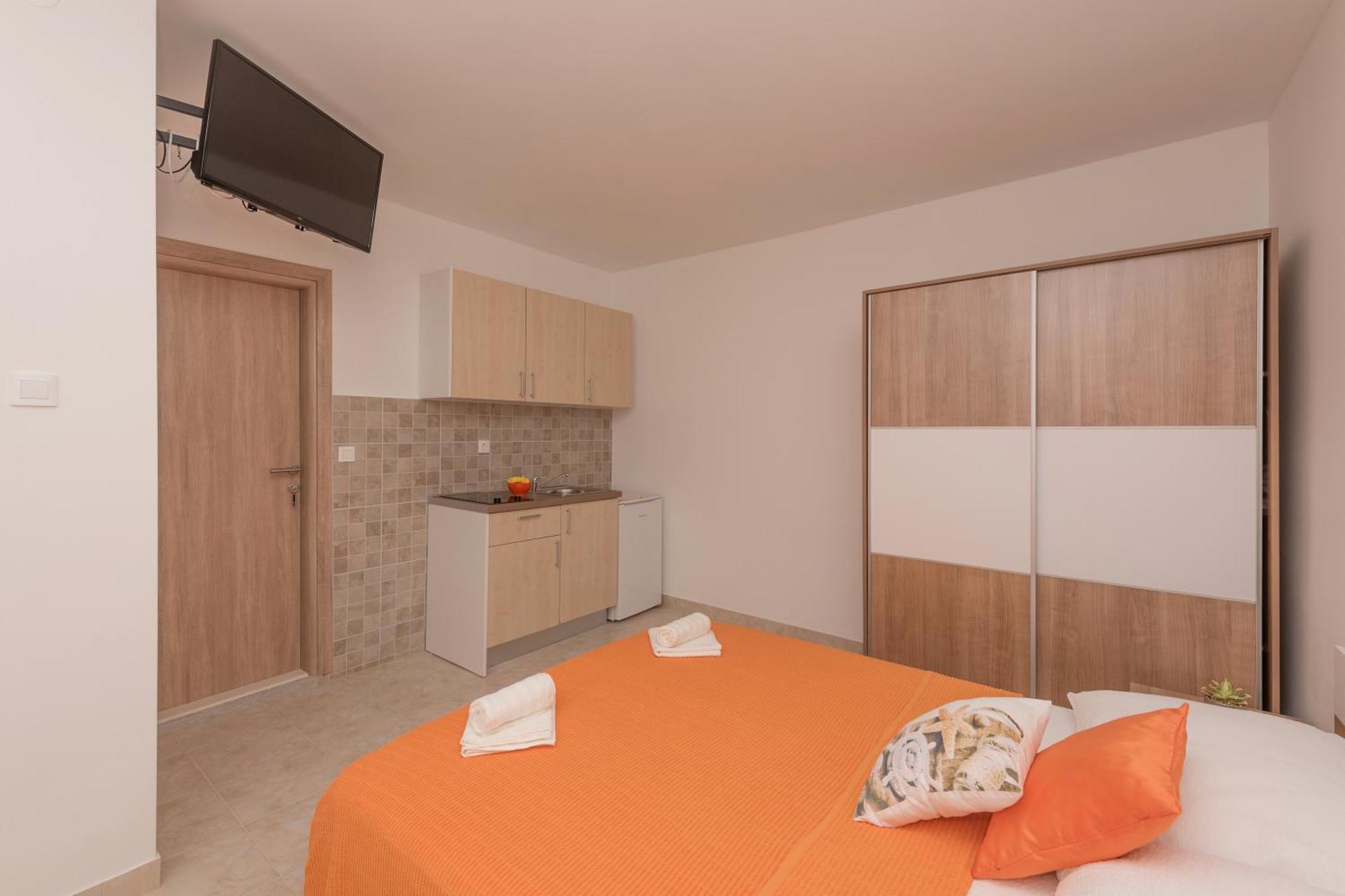 Apartmani Sol Makarska Exterior foto